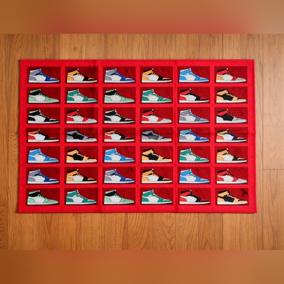 Sneaker Rug - Picture 4 of 4